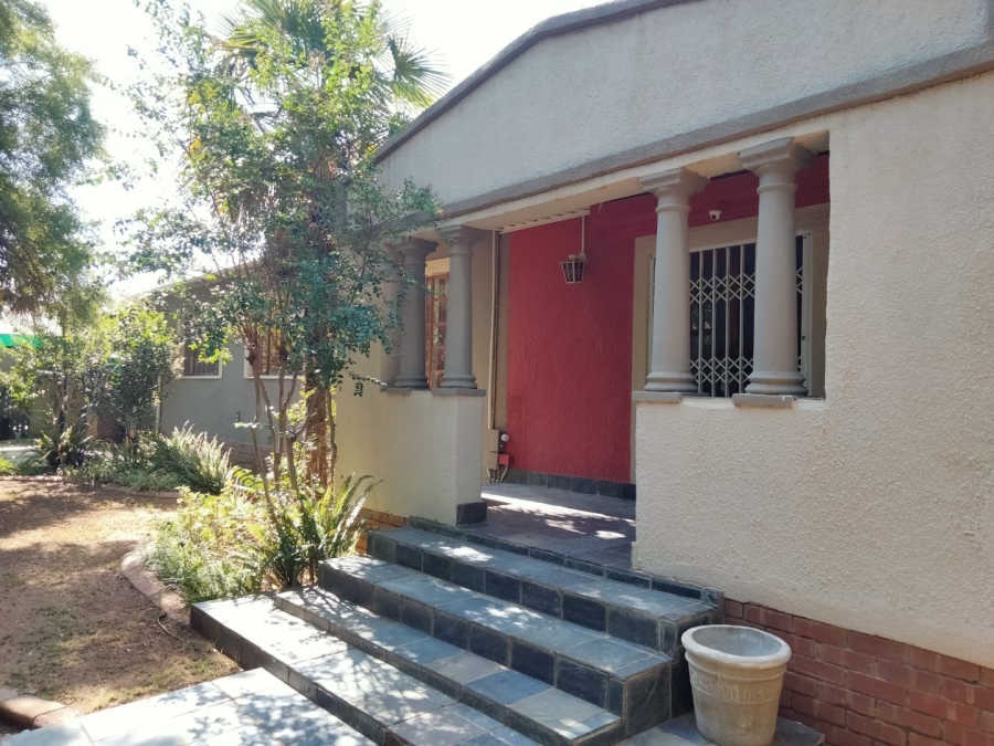 5 Bedroom Property for Sale in Westdene Free State